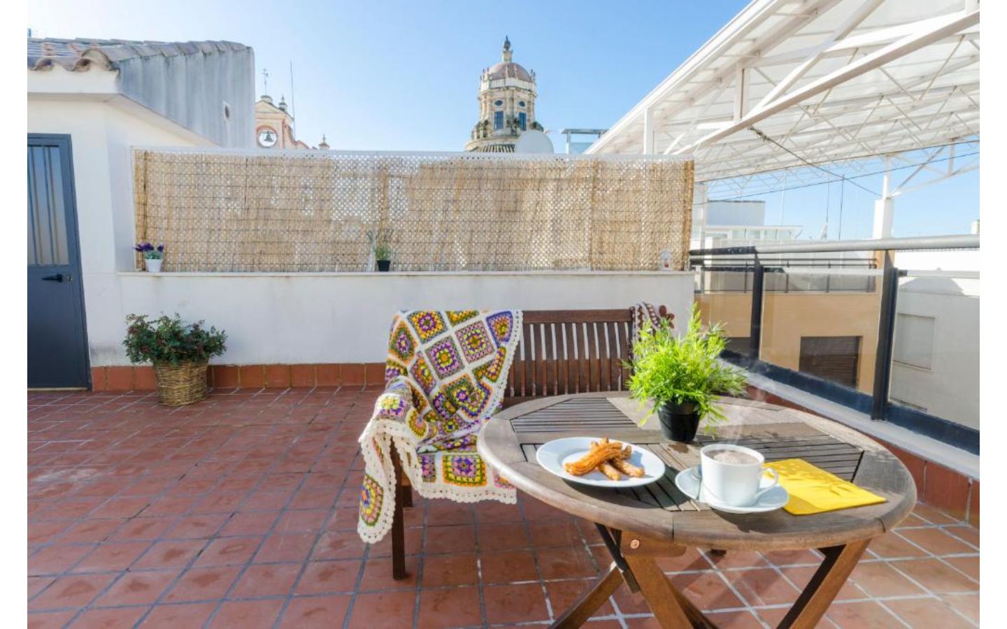 Apartamento Duque Hornachuelos de dormitorios con terraza/ático - Alojamientos Turísticos en Córdoba